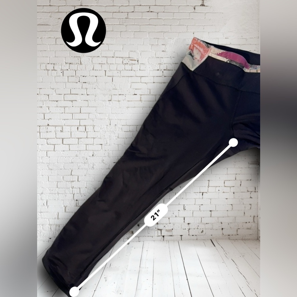 Lululemon Pace Pusher Crop Black Pigment Wave Sz 8. Zipper pocket - Picture 6 of 9